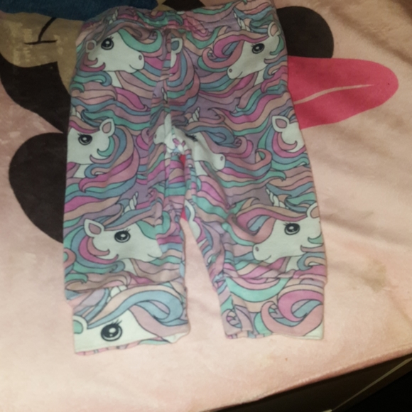 Too small - Picture 2 of 7